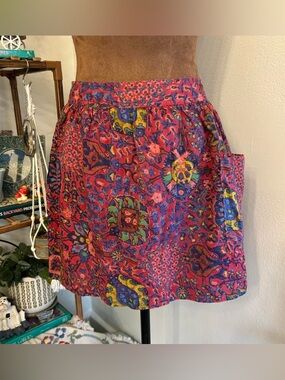 Y2K Festival Artsy Red Abstract Multicolor Print Mini Skirt w Pockets by Aerie